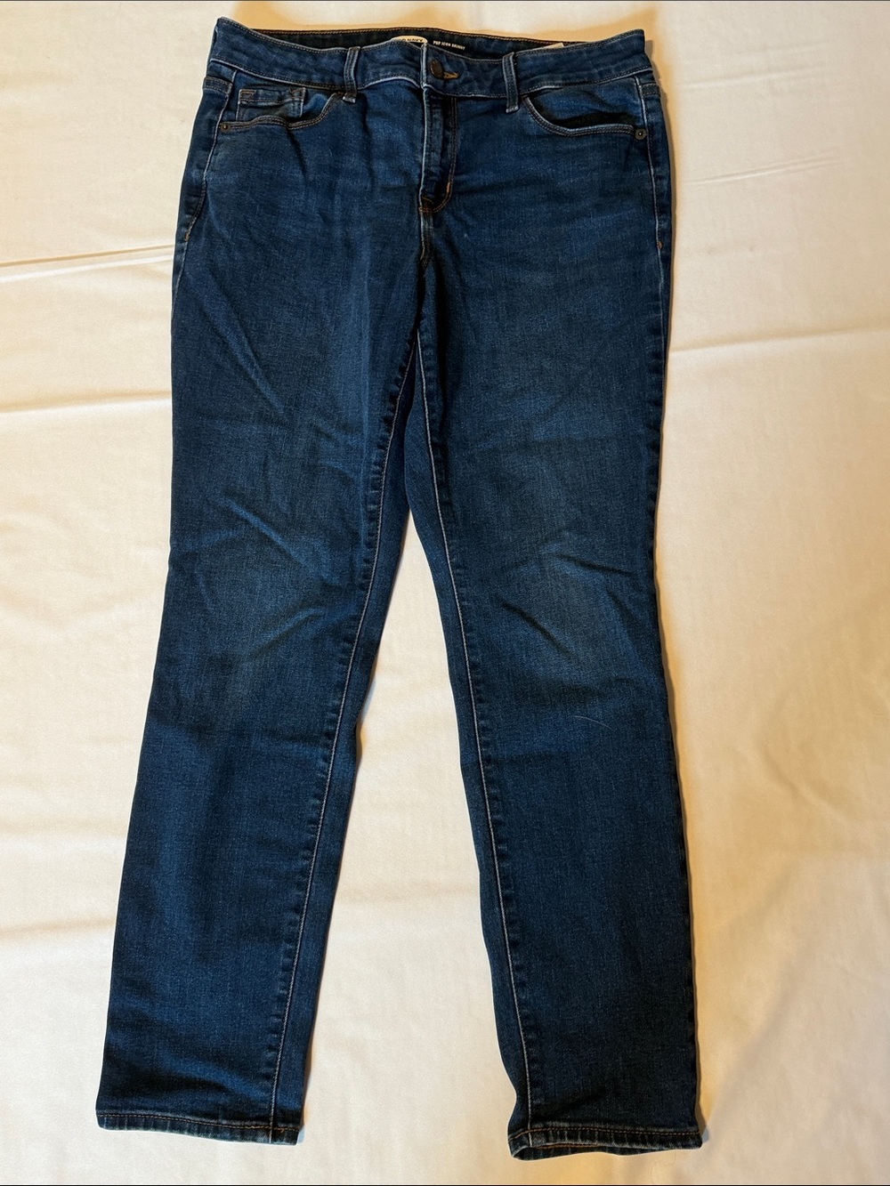 Old Navy Women's Mid-Rise Tapered Leg Pop Icon Skinny Denim Jeans Size 10 Short